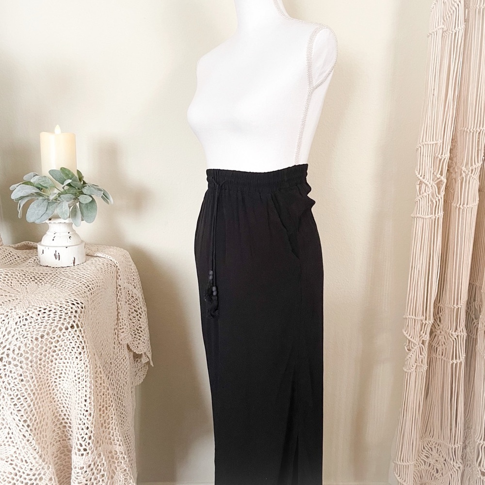 H&M Black Maxi Skirt with Adjustable Waist Belt